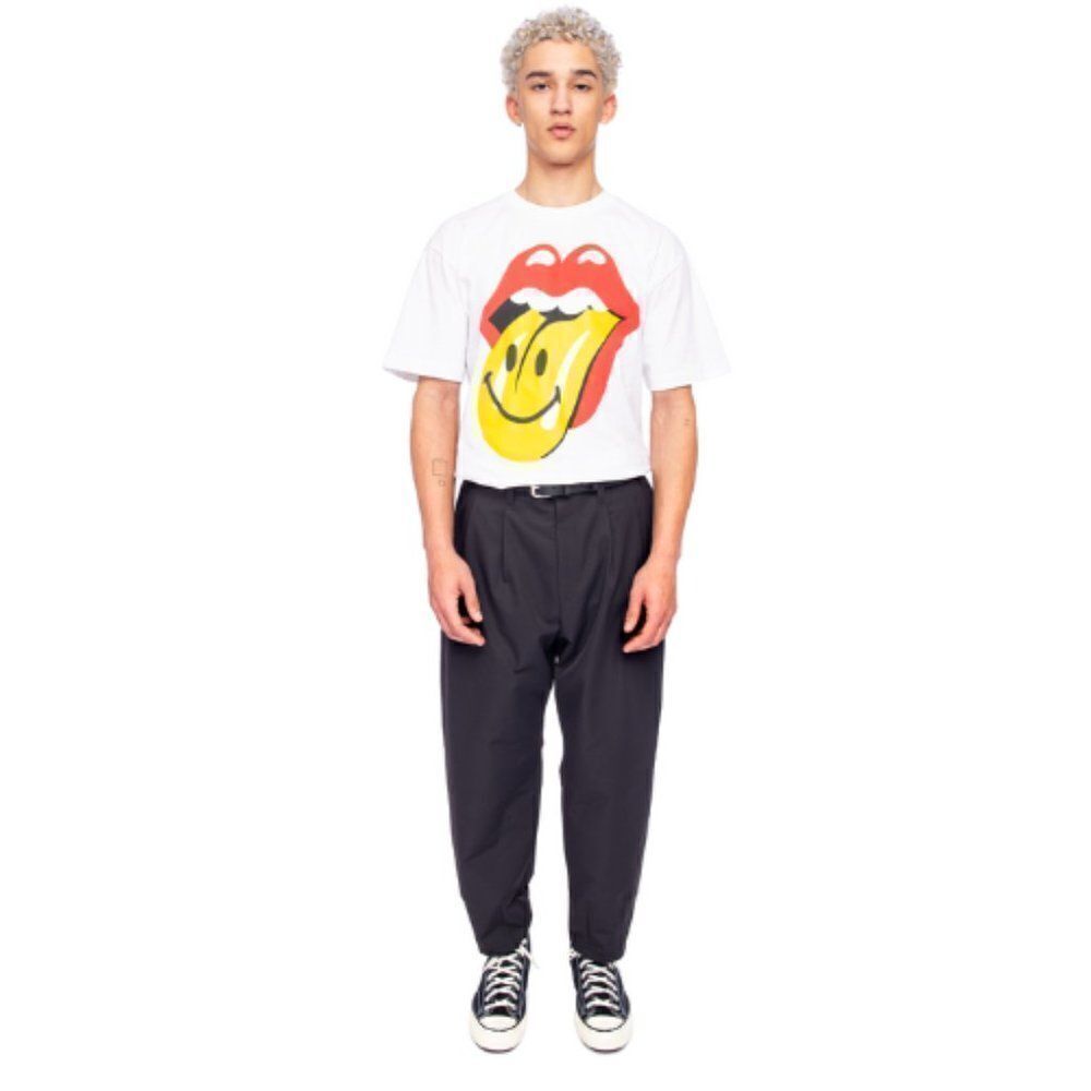 Market Men's White Smiley Rolling Stones Graphic T-Shirt Size Medium
